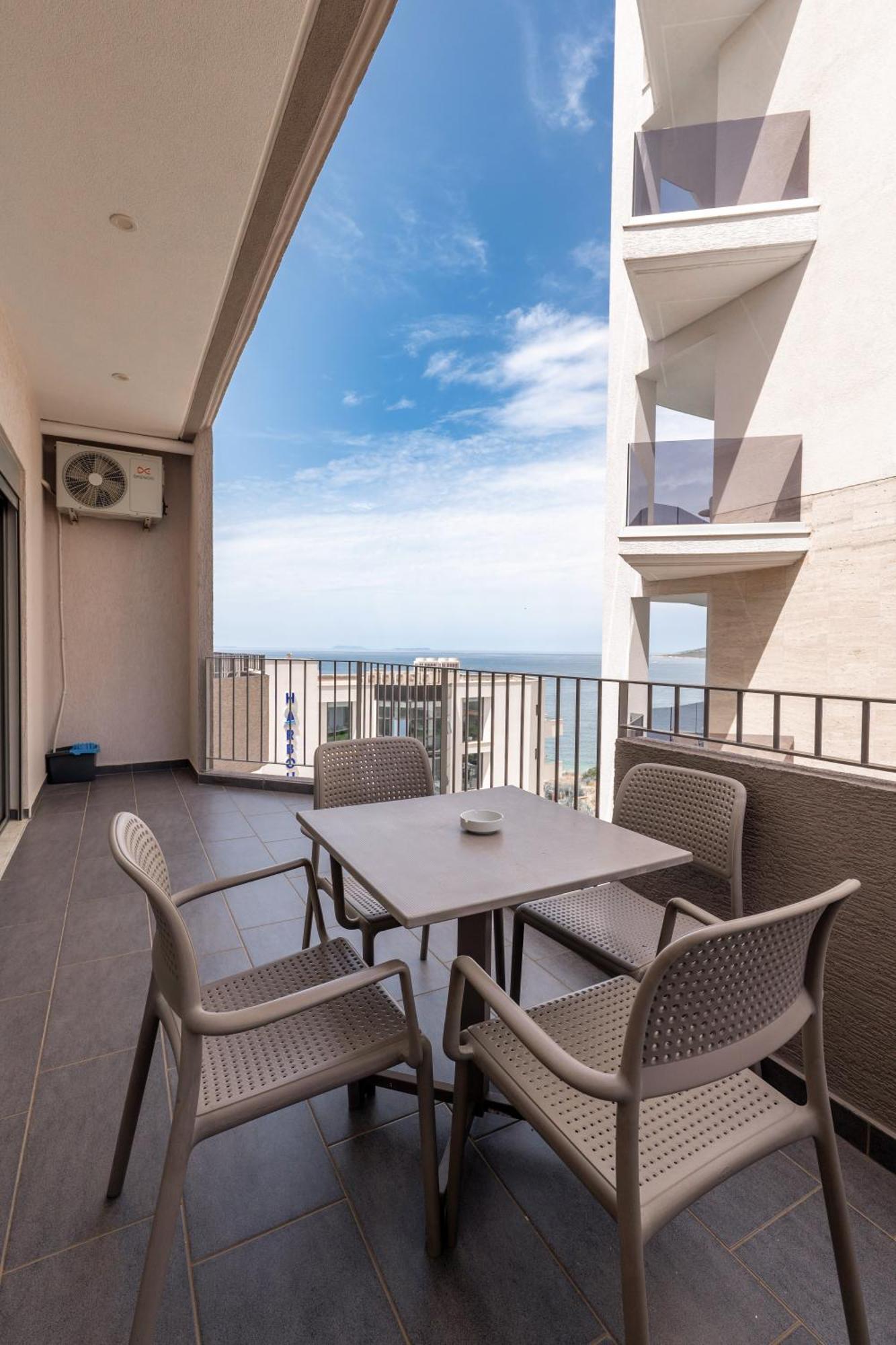 Franklin Rooms Sarandë Exteriör bild