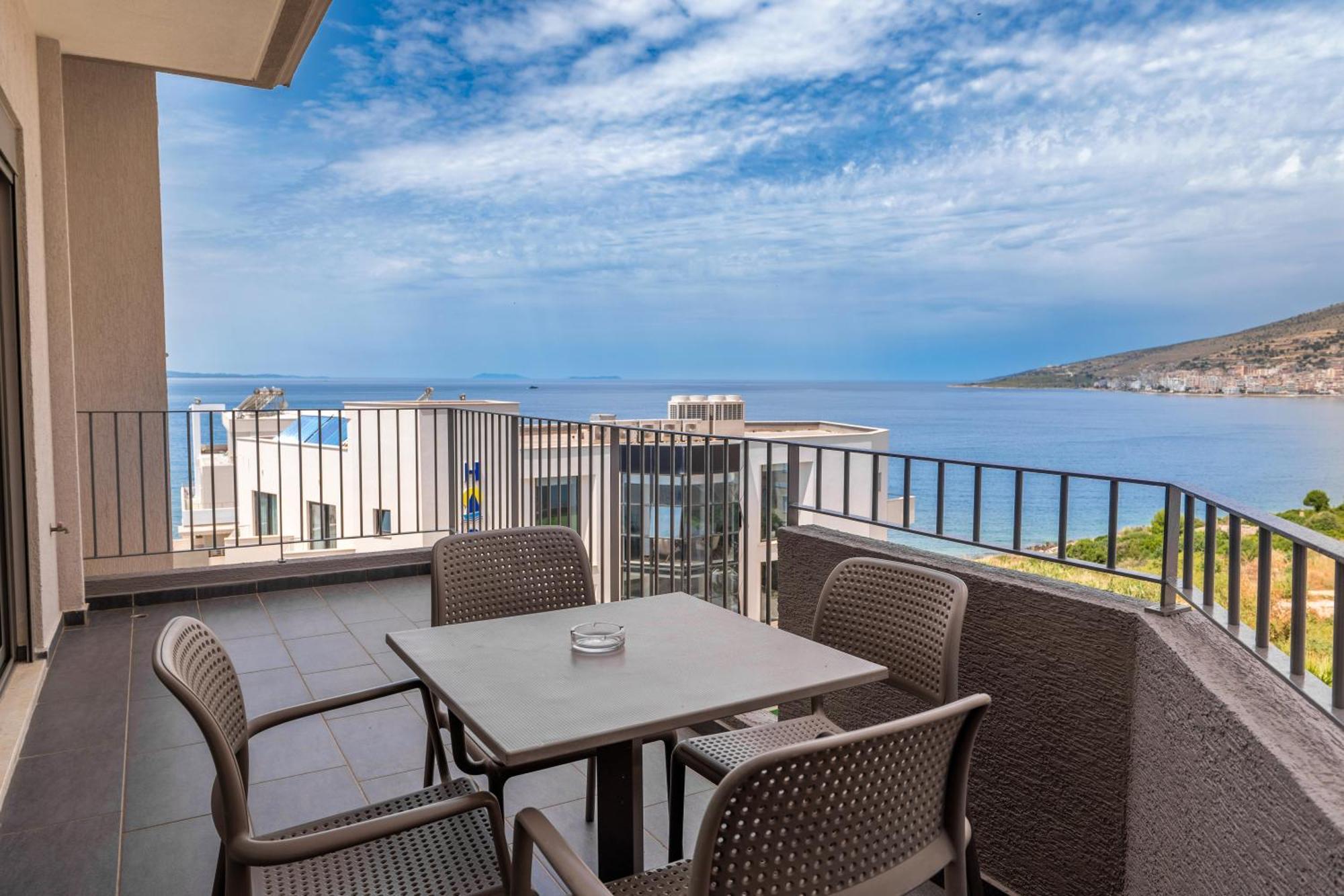 Franklin Rooms Sarandë Exteriör bild