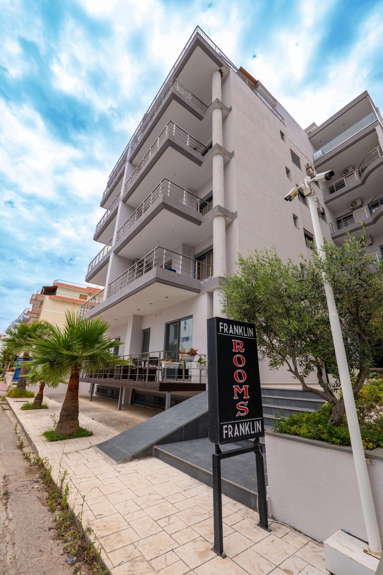 Franklin Rooms Sarandë Exteriör bild