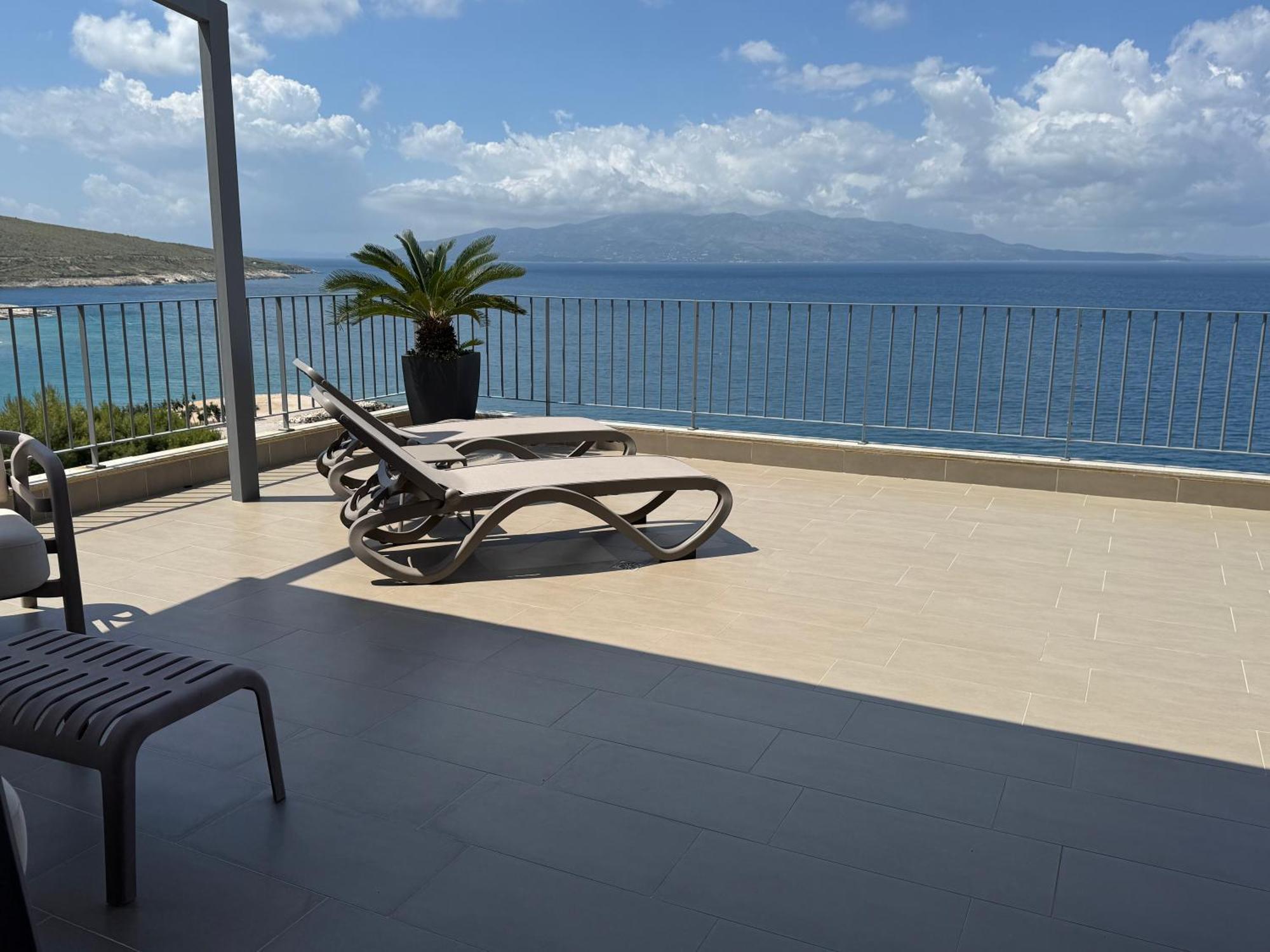 Franklin Rooms Sarandë Exteriör bild
